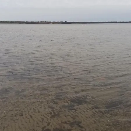 Direkt Am Wasser Küstenperlemit Meerblick Und Sauna