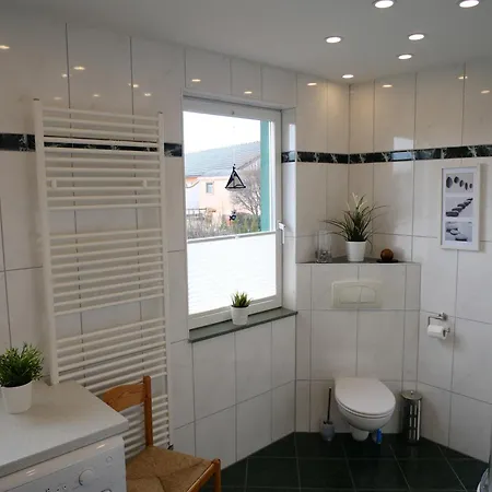 Direkt Am Wasser Küstenperlemit Meerblick Und Sauna